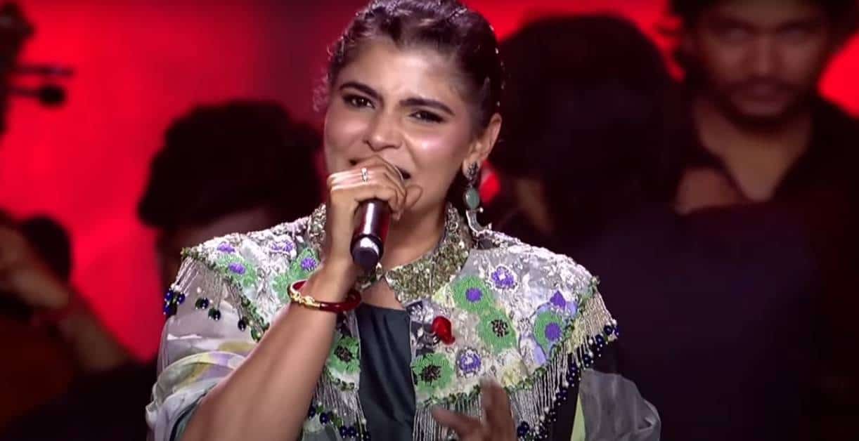 chinmayi covers the audience by singing mutha mazhai song in thug life