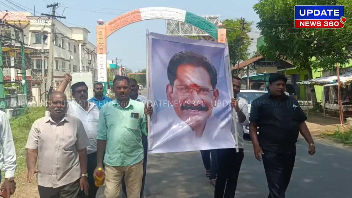 Sellur Raju effigy burned.. Protest announced until apology