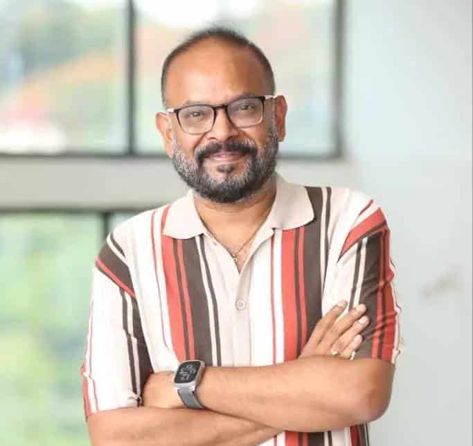 venkat prabhu start a resto bar business in srilanka