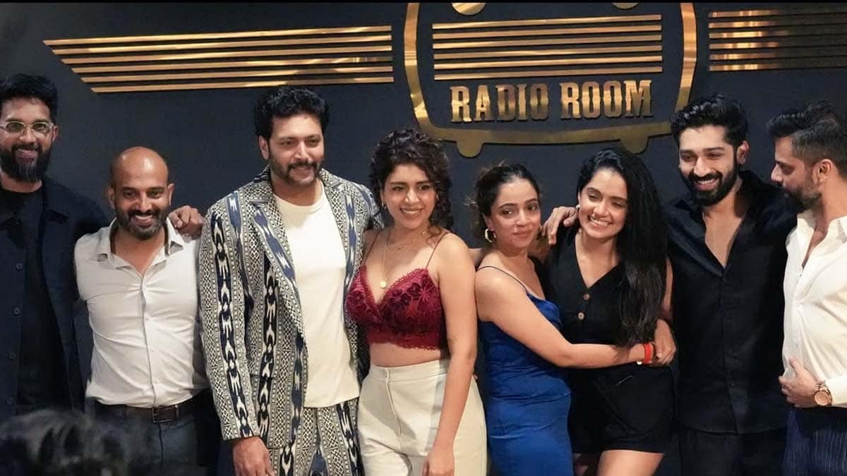 Ravi Mohan - Kenisha made an important announcement at a party... celebrities congratulated