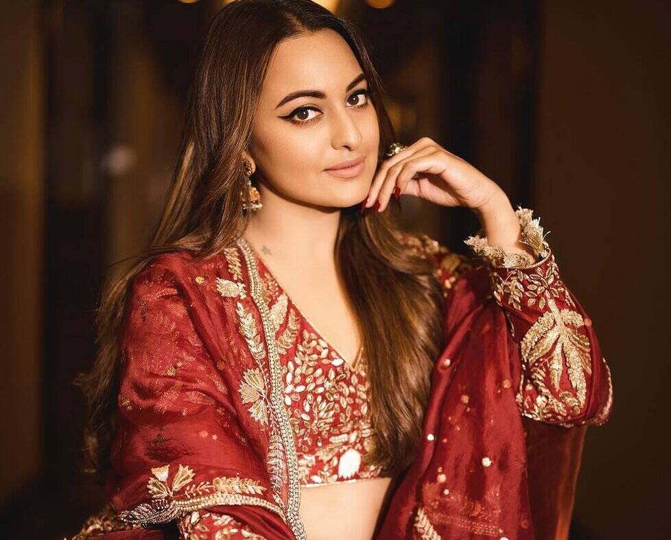 sonakshi sinha shared about the horror experience she faced