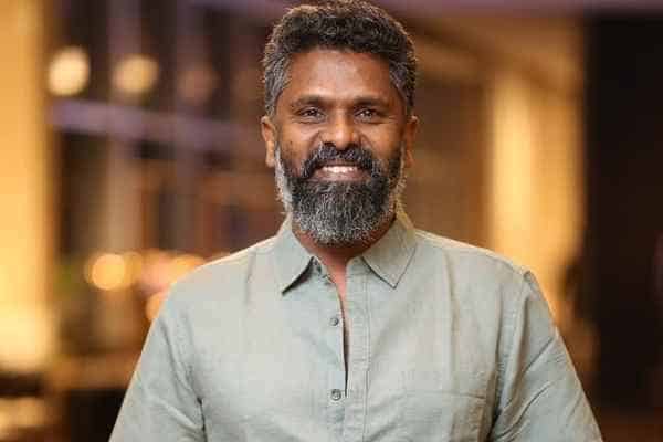 90 percent reviewers are paid reviewers said by 96 director