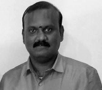 kuvathur  fuel station owner death case 4 members surrender 