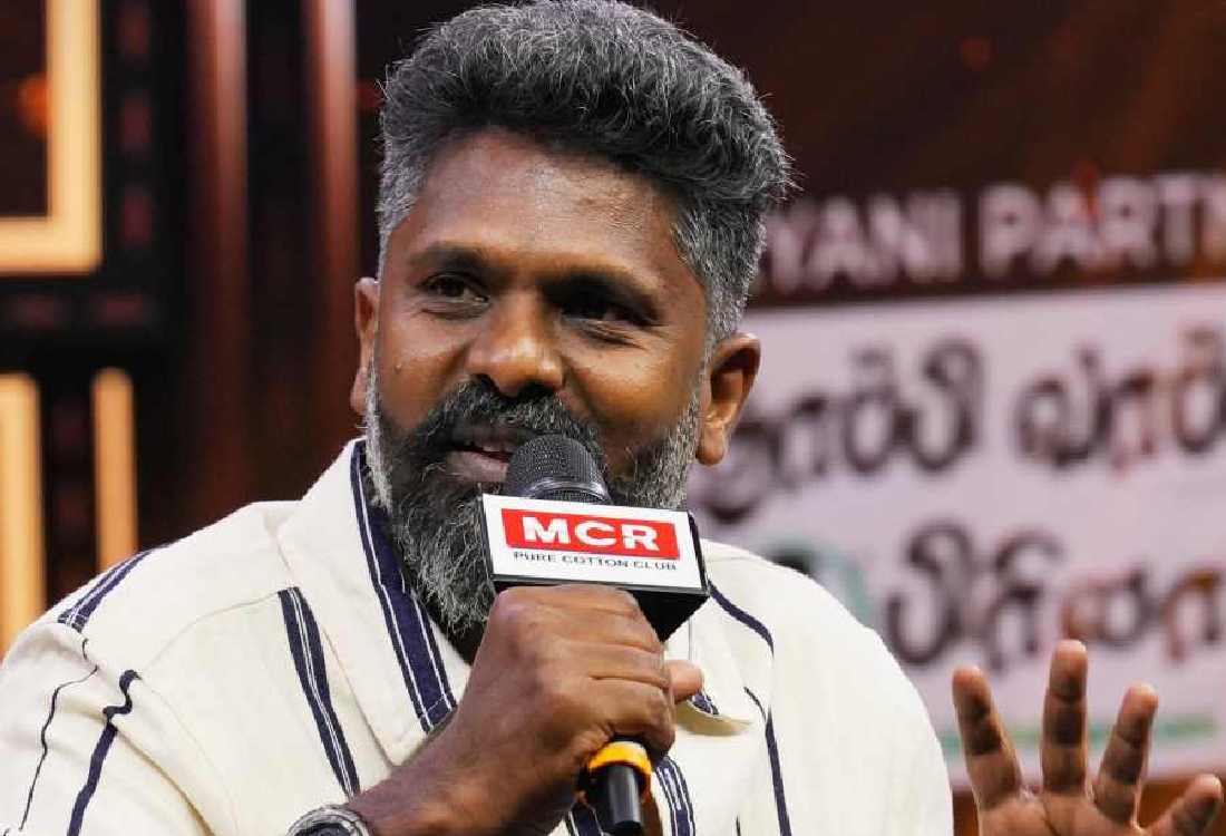 90 percent reviewers are paid reviewers said by 96 director